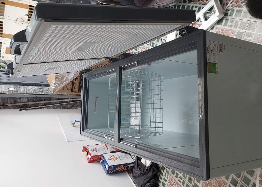 Ảnh thực tế Tủ đông Darling 870l DMF-8779ASI trong lồng tủ