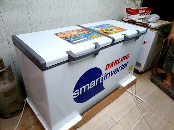 Tổng quan Tủ đông Darling 450l  DMF-4799ASI bên hông