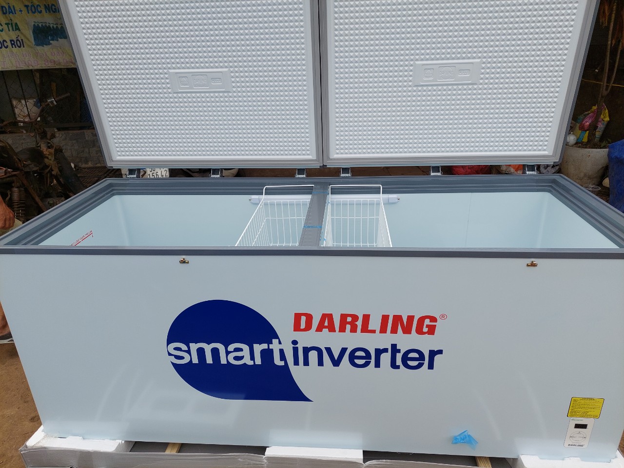 Ảnh thực tế Tủ đông Darling 1050L DMF-1079 ASI mở cánh tủ